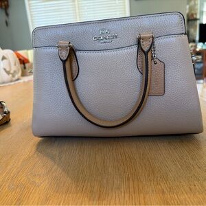 Coach handbag. Used 1 or 2x. In mint condition